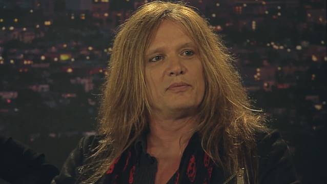 SEBASTIAN BACH Says His Former Bandmates In SKID ROW Are 'Allergic To Cash' And 'Happy Not Being Big'