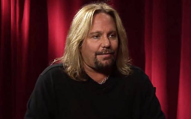 VINCE NEIL Talks Country Music Tribute To MÖTLEY CRÜE