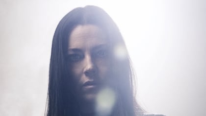 EVANESCENCE's AMY LEE On Upcoming 'Sanctuary' Album: 'It Feels So Good To Finally Be Releasing The Music That We've Been Obsessing Over'