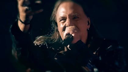 ANDI DERIS Says VAN HALEN's Failed Reunion With Both ROTH And HAGAR Gave HELLOWEEN 'The Focus' To 'Not F*** It Up'