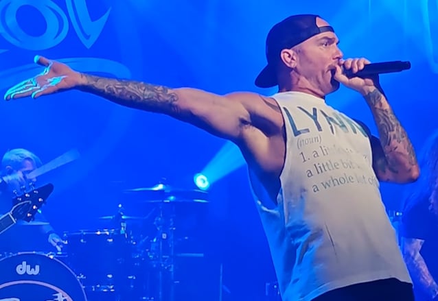 New SNOT Singer ANDY KNAPP On Stepping In For Late Frontman LYNN STRAIT: 'I Still Don't Have The Right Words To Express What It Means To Me'