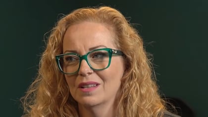 ANNEKE VAN GIERSBERGEN Says There Has Been No Talk Of Her Making New Music With THE GATHERING