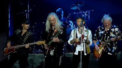 BAD COMPANY's Final Performance With MICK RALPHS To Be Released As 'Live In London' Album