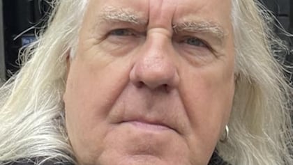 BIFF BYFORD Says SAXON Put 'Denim And Leather' Heavy Metal Look 'On The Map' With 1981 Song And Album