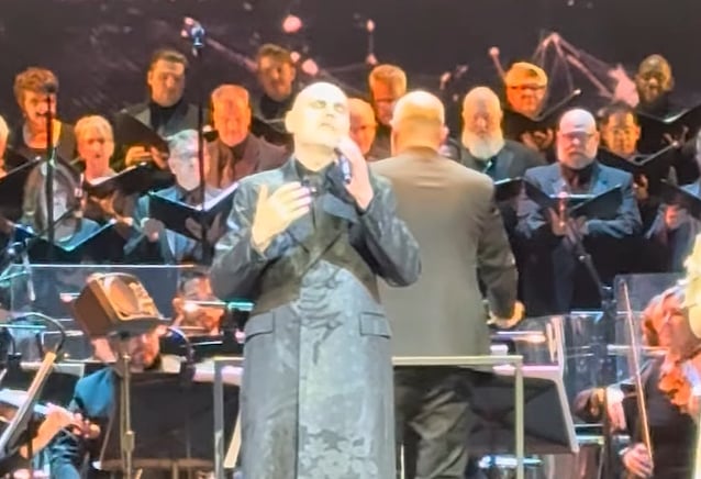 Watch: BILLY CORGAN Performs With Lyric Opera Of Chicago Orchestra And Chorus At Residency Kick-Off
