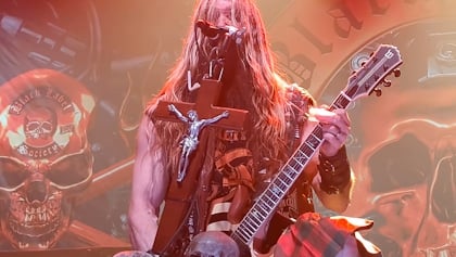 Watch: BLACK LABEL SOCIETY Performs OZZY OSBOURNE's 'No More Tears' For First Time In 25 Years At North American Tour Kick-Off
