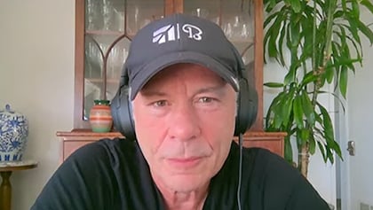 brucedickinsonaug2025fox_420x237.jpg