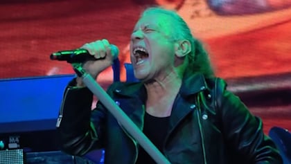 BRUCE DICKINSON: IRON MAIDEN 'Crossed The Lake Of Ontario' To Get To Toronto Concert