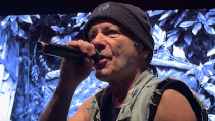 IRON MAIDEN's BRUCE DICKINSON To Sing U.S. National Anthem At LOS ANGELES KINGS' Home Opener Next Tuesday