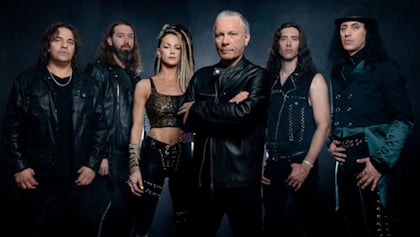 IRON MAIDEN Singer BRUCE DICKINSON Says His Next Solo Album Will Include Some 'Bone-Crushingly Heavy' Songs