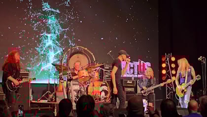 Watch: CACTUS Joined By BILLY SHEEHAN, DOUG ALDRICH, DOUG 'DUG' PINNICK And BUMBLEFOOT At 'Temple Of The Blues II' Album-Release Concert