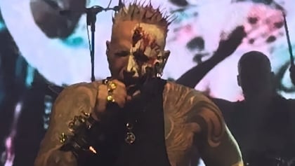 Watch: CHAD GRAY Performs MUDVAYNE And HELLYEAH Classics In Boston During 2026 '30 Years Of Madnesss' Tour
