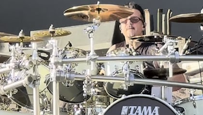 CHARLIE BENANTE To Sit Out Nearly A Dozen ANTHRAX Shows In Europe After Injuring His Right Hand; Temporary Replacement Announced