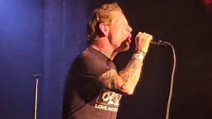 Watch: SLIPKNOT's COREY TAYLOR Covers KISS, OZZY OSBOURNE, JUDAS PRIEST, NIGHT RANGER At Intimate Las Vegas Solo Show