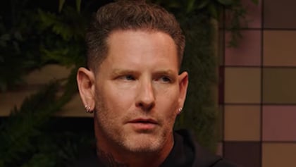COREY TAYLOR Recalls Seeing SLIPKNOT Perform In April 1996: 'It Was Psychotic. I'd Never Seen Anything Like It.'
