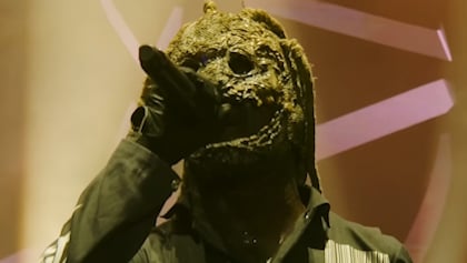 Unauthorized Book About Rise Of SLIPKNOT And Creation Of 2001 Album 'Iowa' To Arrive In August