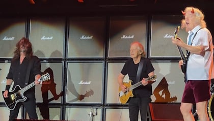 Watch: DAVE GROHL Joins AC/DC On Stage For 'Highway To Hell' Performance At MetLife Stadium