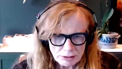 MEGADETH's DAVE MUSTAINE Reflects On His Cancer Battle: 'God Wanted Me To Be Healed'