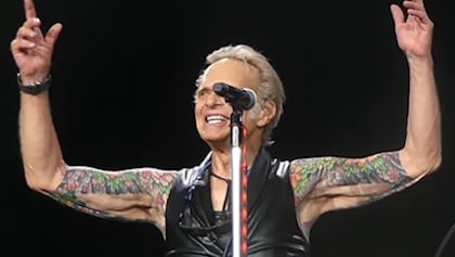 Watch: DAVID LEE ROTH Performs VAN HALEN Classics In Atlantic City During Summer 2025 Tour