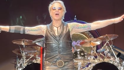 DAVID LEE ROTH Announces First Solo Concert Of 2026