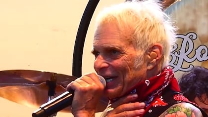 Watch: DAVID LEE ROTH Performs VAN HALEN Classics On Stone Pony Summer Stage During Spring/Summer 2026 Tour