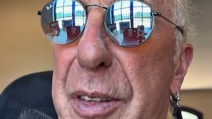 DEE SNIDER Breaks Shoulder While Playing Basketball With His Kids: 'I'm Gonna Be In A Sling For The Next Eight Weeks'