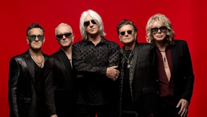 DEF LEPPARD's Next Album Will 'Surprise A Lot Of People': 'We've Written The Fastest Song That We've Ever Recorded'