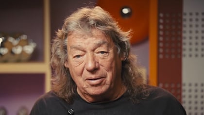 Ex-IRON MAIDEN Guitarist DENNIS STRATTON On Whether He Will Attend ROCK HALL Induction: 'The Decision Lies With The Band And With The Management'