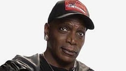 SEPULTURA's DERRICK GREEN Says He Is 'Putting Together' A New Band: 'It's Exciting'