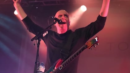 DEVIN TOWNSEND On Use Of A.I. In Music: 'It's Too Early For Me To Have Internalized Exactly What I Feel About It'