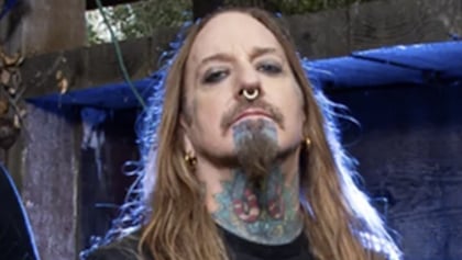 DEVILDRIVER's DEZ FAFARA On Using A.I. To Create Music: 'The Computer Doesn't Have F***ing Heart'