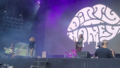 Watch DIRTY HONEY Perform Brand New Song 'Lights Out' At Brazil's MONSTERS OF ROCK Festival