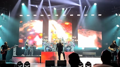 dreamtheaterliveaug2025_420x237.jpg