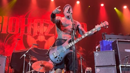 BIOHAZARD's EVAN SEINFELD: 'We Were Intentionally Copying Ourselves' On 'Divided We Fall' Album