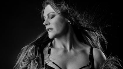 NIGHTWISH's FLOOR JANSEN Announces 'Hytress' Solo Album, Releases 'Bring Me Silence' Single