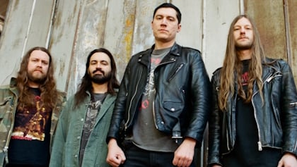 FUMING MOUTH, Featuring Ex-SLIPKNOT Drummer JAY WEINBERG, Releases New Single 'Cheat Death'
