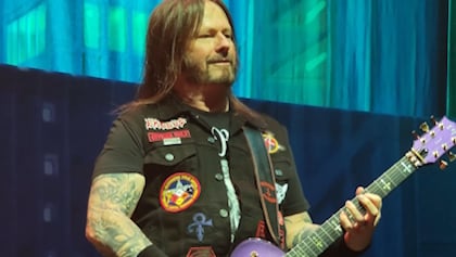 EXODUS's GARY HOLT: 'I Don't Wanna Die On Stage'