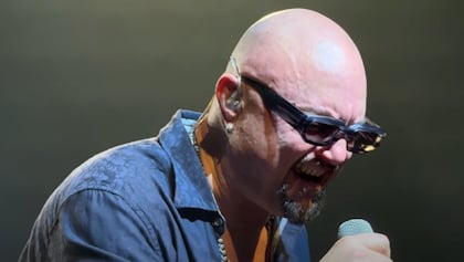 Watch: GEOFF TATE Performs Acoustic Set At Irish Pub In Peoria, Illinois