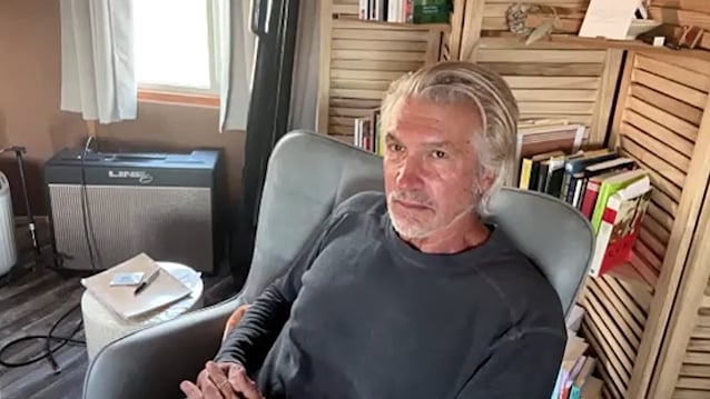 GEORGE LYNCH Says 'DOKKEN Could Have Been A Much Bigger Band: 'That Got Stolen From Us'