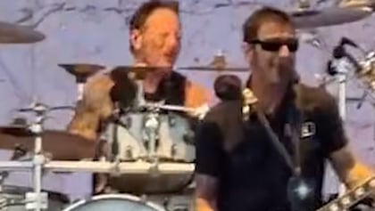 Watch: GODSMACK Plays First Concert With New Drummer WADE MURFF