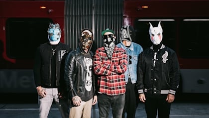 HOLLYWOOD UNDEAD Samples SLAYER's 'Raining Blood' Riff On New Anthem '1x1'