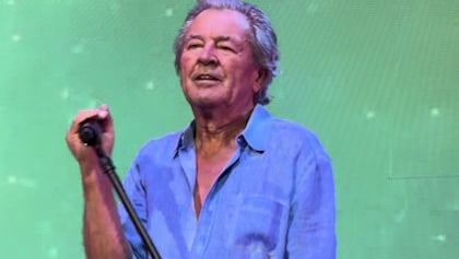 DEEP PURPLE's IAN GILLAN: Everyone Thinks 'Smoke On The Water' Is 'A Heavy Metal Song. It's Not.'