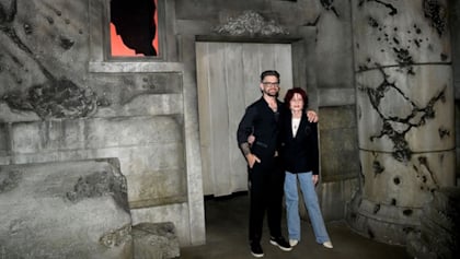 Go Inside OZZY OSBOURNE Haunted House At Universal Studios Hollywood's 'Halloween Horror Nights' With JACK And SHARON OSBOURNE