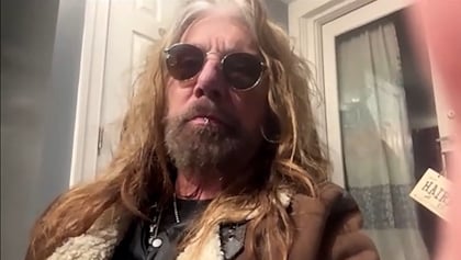 JOHN CORABI: 'There Is No Bad Blood Between Me And MÖTLEY CRÜE At All'