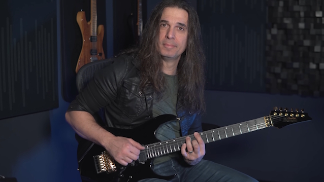 KIKO LOUREIRO's Advice To Young Guitarists: 'You Have To Understand The Music Industry'