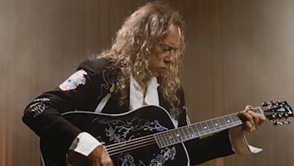METALLICA's KIRK HAMMETT Teams Up With GIBSON For Custom Raven Acoustic Guitar