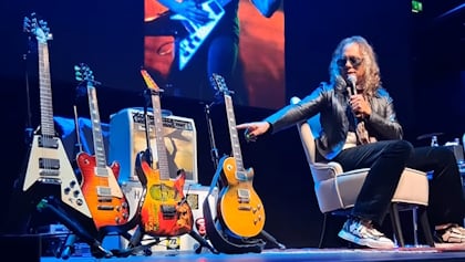 Watch: METALLICA's KIRK HAMMETT Discusses His Guitar Collection, Jams With ROBERT TRUJILLO At Dublin Book Event