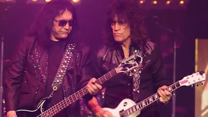 TOMMY THAYER Is 'Not Sure' If There Will Be New KISS Music: 'It Really Depends On Where Things Go'