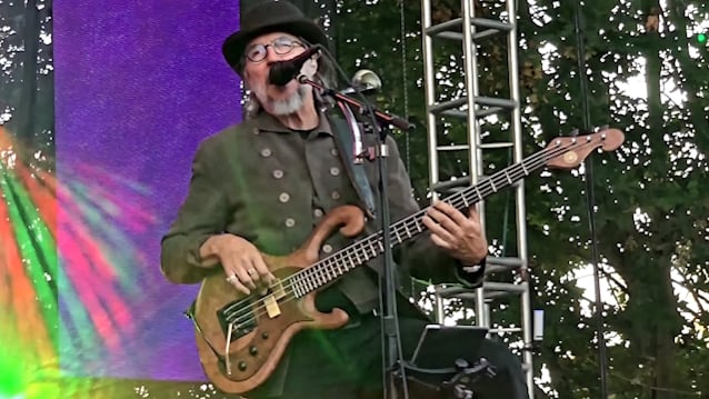 LES CLAYPOOL Announces 2026 Tour Bringing Together PRIMUS, CLAYPOOL LENNON DELIRIUM and FROG BRIGADE
