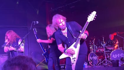 Watch: Original UFO Drummer ANDY PARKER Performs With LIGHTS OUT - A UFO EXPERIENCE In San Antonio